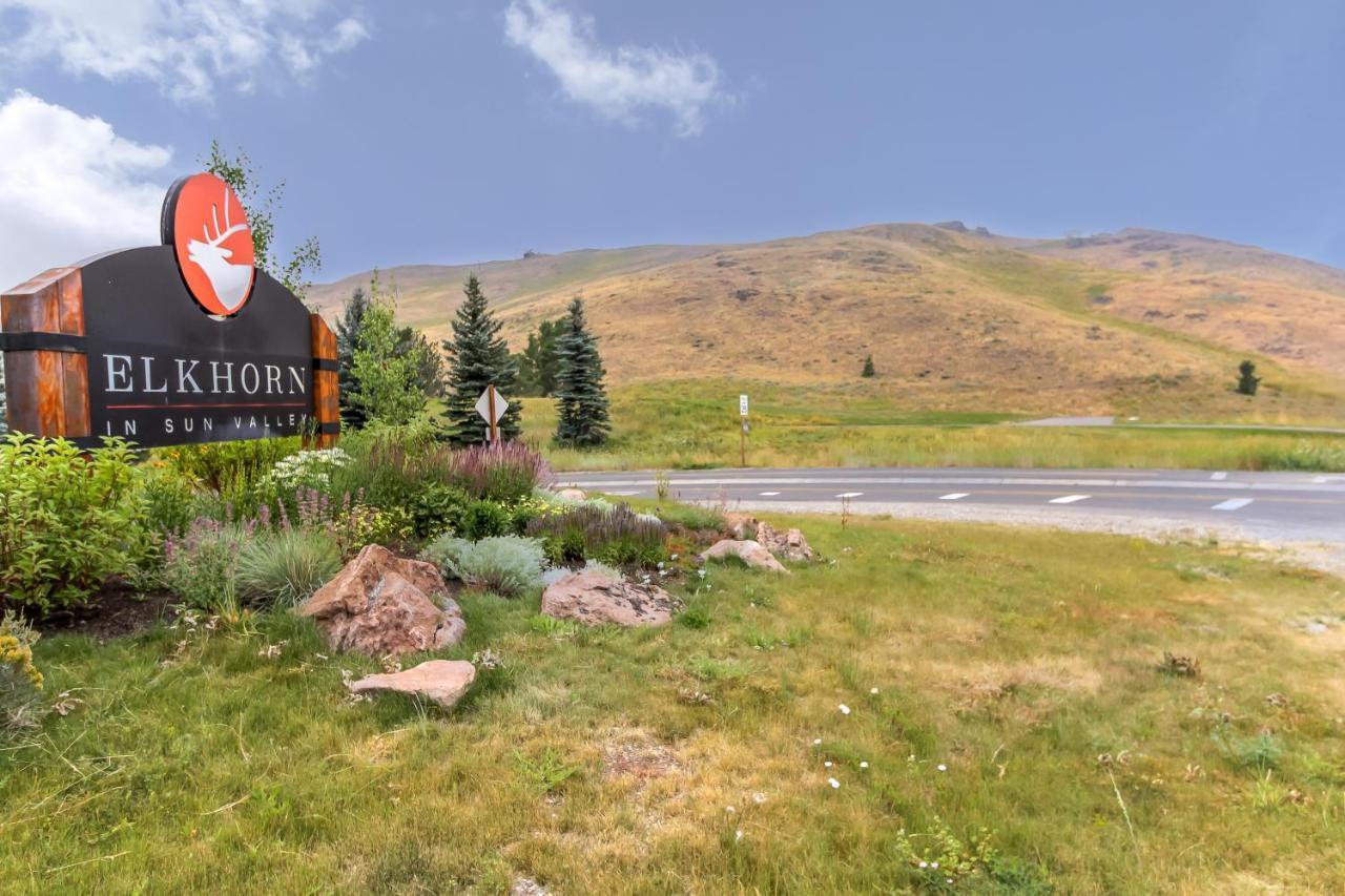 Single Level Ranch In Elkhorn Sun Valley