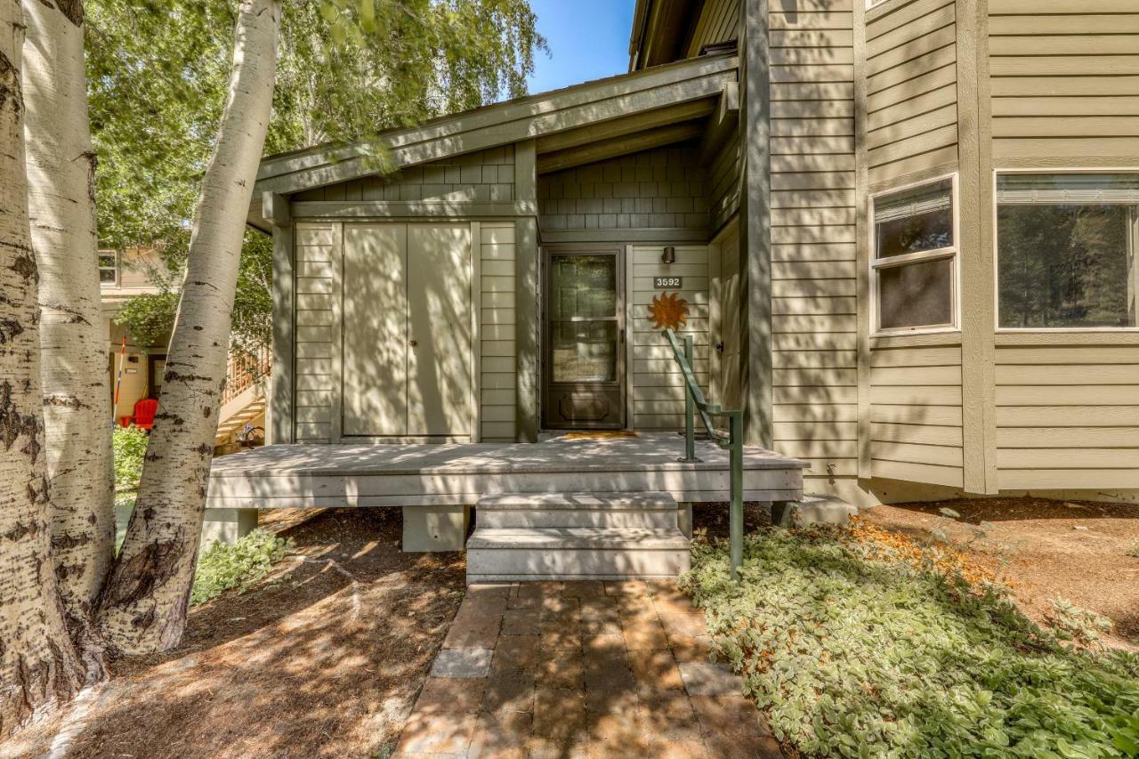 Apartment Single Level Ranch In Elkhorn Sun Valley